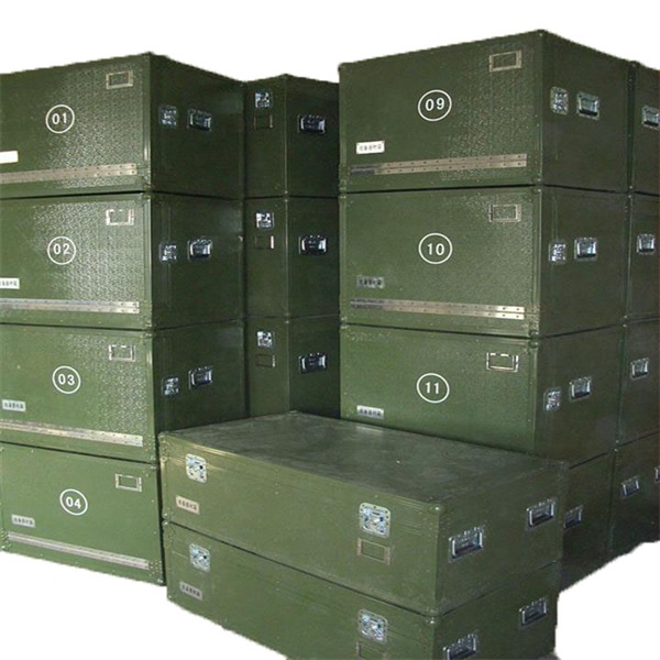 军绿设备箱
